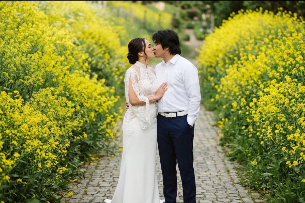 Outdoor wedding ceremony for Filipino couples in Georgia